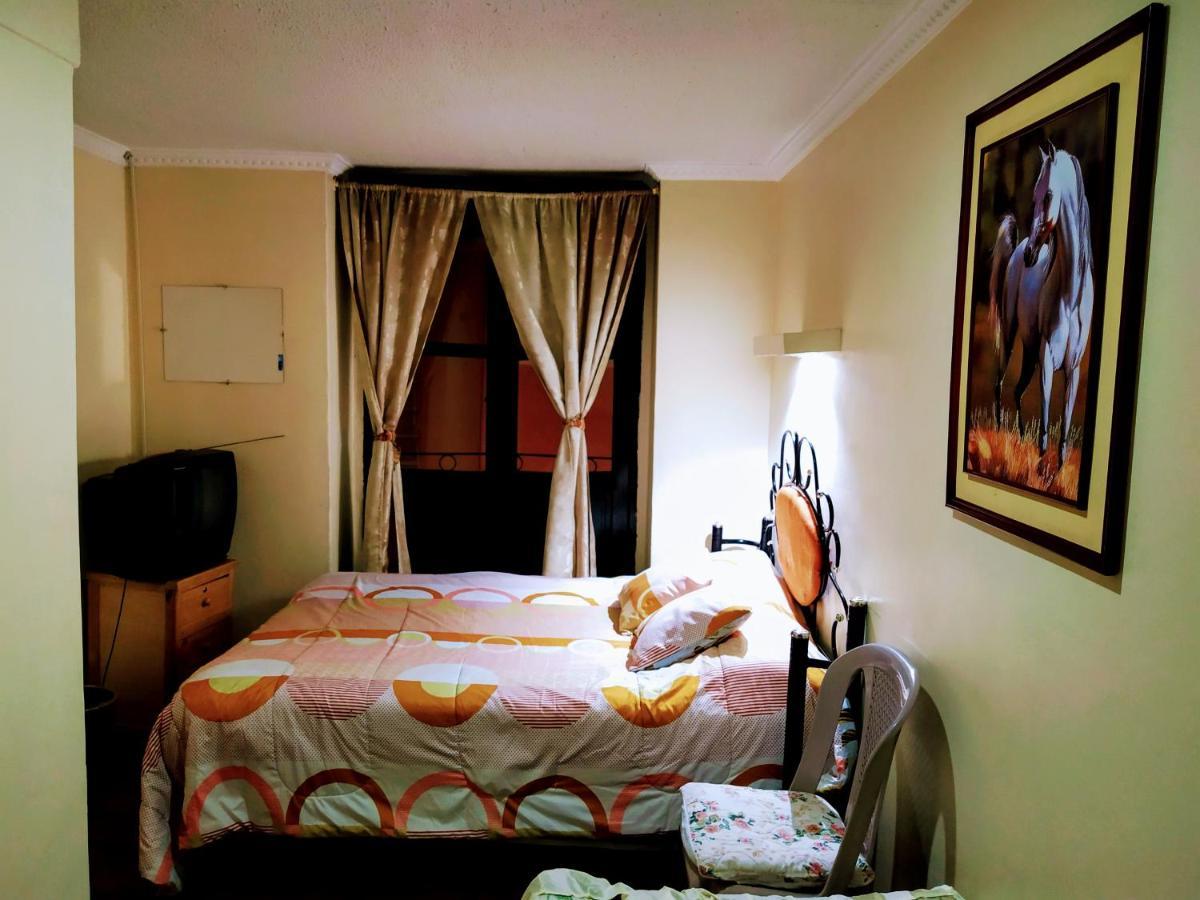 Hostal Latitud Ecuem Quito Extérieur photo
