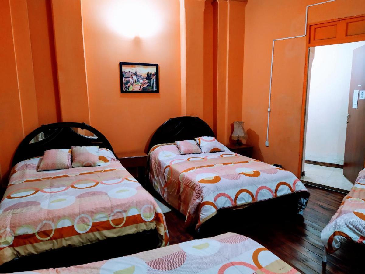 Hostal Latitud Ecuem Quito Extérieur photo
