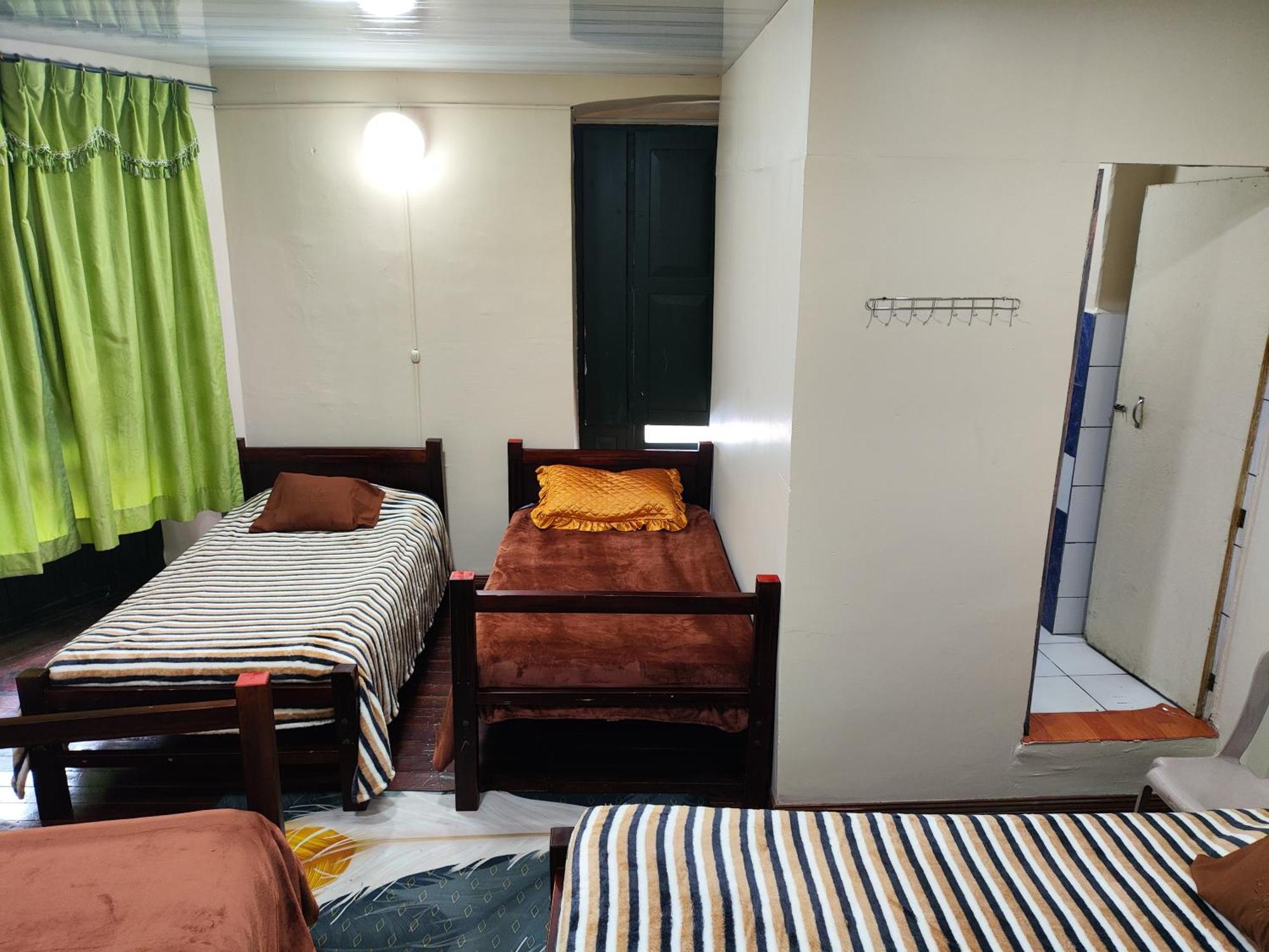 Hostal Latitud Ecuem Quito Extérieur photo